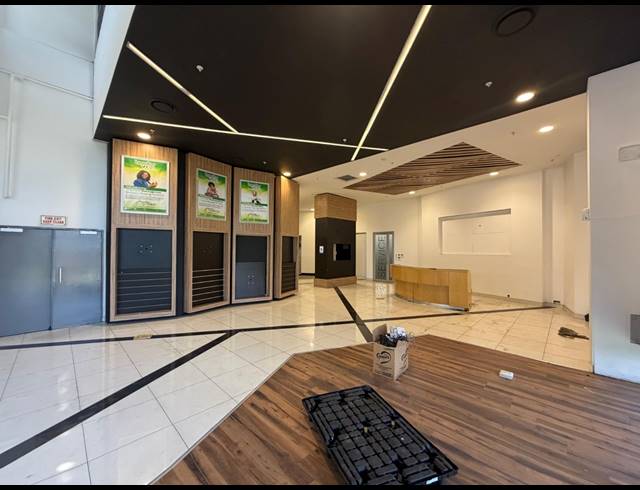 8,125M² WAREHOUSE TO LET IN HALFWAY HOUSE